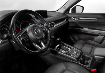 Подержанный автомобиль Mazda CX-5 2018 года (9 фото)
