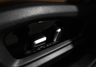 Подержанный автомобиль Omoda C5 2023 года (15 фото)