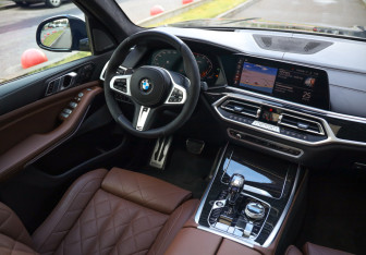 Подержанный автомобиль BMW X7 2019 года (13 фото)