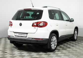 Подержанный автомобиль Volkswagen Tiguan 2010 года (5 фото)