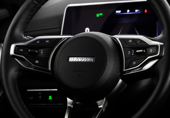 Подержанный автомобиль Haval F7 2024 года (14 фото)