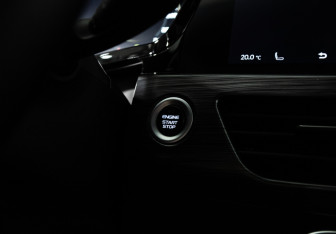 Подержанный автомобиль Geely Tugella 2022 года (24 фото)