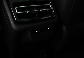 Подержанный автомобиль Changan UNI-K 2022 года (23 фото)