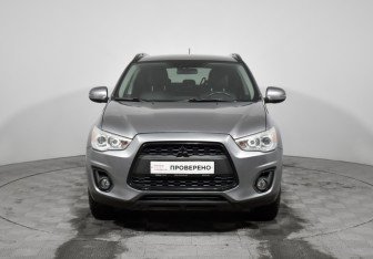 Подержанный автомобиль Mitsubishi ASX 2013 года (2 фото)