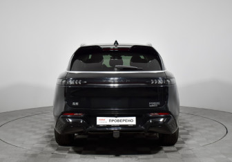 Подержанный автомобиль Voyah Free 2023 года (6 фото)