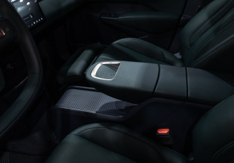 Подержанный автомобиль Zeekr X 2023 года (27 фото)