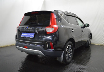 Подержанный автомобиль Geely Emgrand X7 2019 года (5 фото)