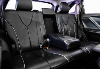 Подержанный автомобиль Toyota Venza 2013 года (19 фото)