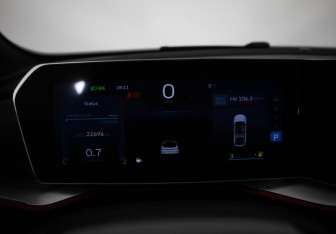 Подержанный автомобиль Geely Coolray 2023 года (14 фото)