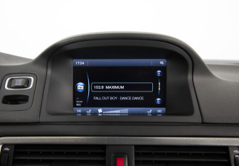 Подержанный автомобиль Volvo XC70 2014 года (16 фото)