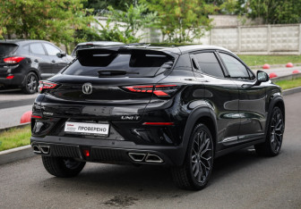 Подержанный автомобиль Changan UNI-T 2024 года (6 фото)