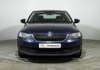 Подержанный автомобиль Skoda Octavia Liftback 2015 года (2 фото)