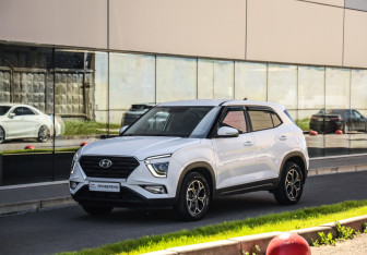 Подержанный автомобиль Hyundai Creta 2022 года (3 фото)