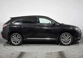 Подержанный автомобиль Lexus RX 2015 года (4 фото)
