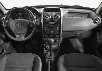 Подержанный автомобиль Renault Duster 2016 года (13 фото)