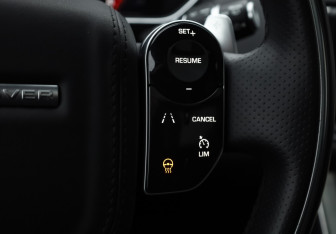 Подержанный автомобиль Land Rover Range Rover Sport 2019 года (13 фото)