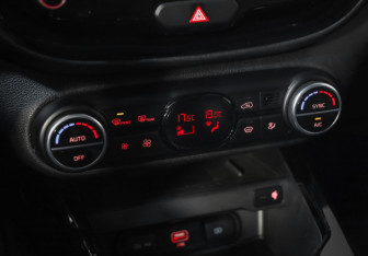 Подержанный автомобиль Kia Soul 2020 года (16 фото)