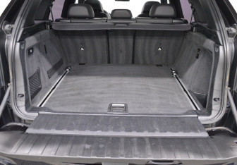 Подержанный автомобиль BMW X5 2015 года (21 фото)