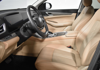 Подержанный автомобиль Evolute i-SPACE 2024 года (10 фото)