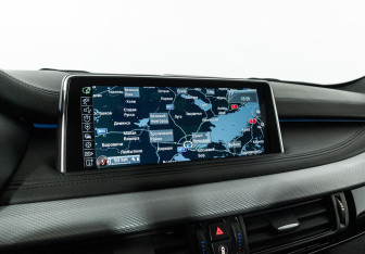 Подержанный автомобиль BMW X5 2014 года (16 фото)