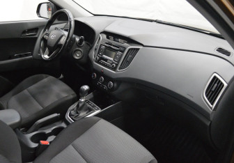 Подержанный автомобиль Hyundai Creta 2017 года (12 фото)