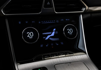 Подержанный автомобиль Exeed TXL 2023 года (17 фото)