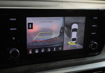 Подержанный автомобиль Kia K5 2020 года (14 фото)