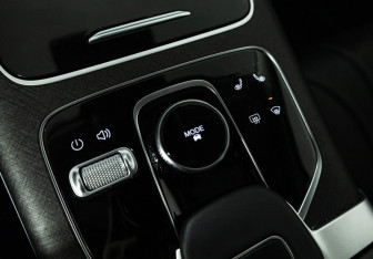 Подержанный автомобиль Jaecoo J8 2024 года (18 фото)