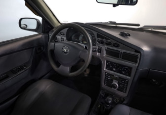 Подержанный автомобиль Daewoo Nexia Sedan 2013 года (7 фото)