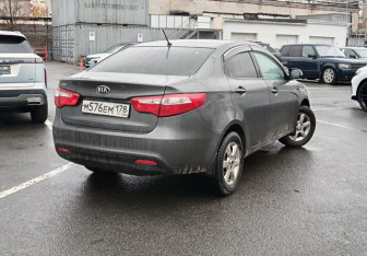 Подержанный автомобиль Kia Rio Sedan 2012 года (4 фото)