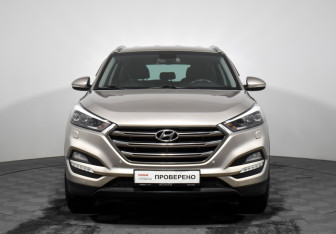 Подержанный автомобиль Hyundai Tucson 2016 года (2 фото)
