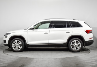 Подержанный автомобиль Skoda Kodiaq 2019 года (8 фото)