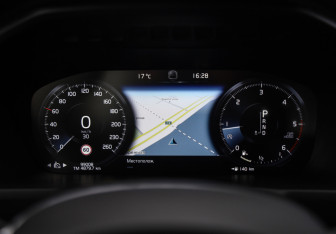 Подержанный автомобиль Volvo XC90 2019 года (14 фото)