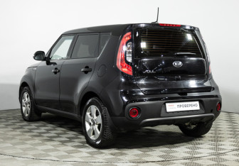 Подержанный автомобиль Kia Soul 2017 года (7 фото)
