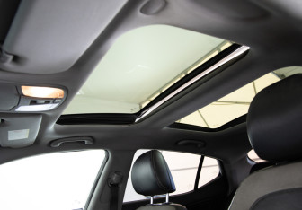 Подержанный автомобиль Kia Optima Sedan 2012 года (24 фото)