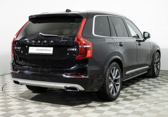 Подержанный автомобиль Volvo XC90 2017 года (5 фото)
