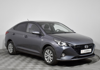 Подержанный автомобиль Hyundai Solaris Sedan 2022 года (3 фото)