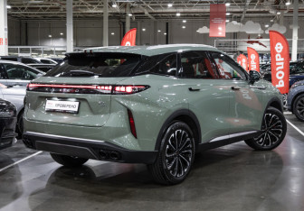Подержанный автомобиль Exeed RX 2023 года (7 фото)