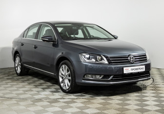 Подержанный автомобиль Volkswagen Passat Sedan 2012 года (3 фото)