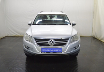 Подержанный автомобиль Volkswagen Tiguan 2011 года (2 фото)