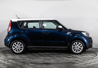 Подержанный автомобиль Kia Soul 2017 года (4 фото)