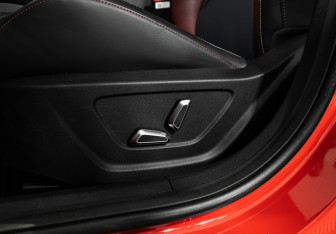 Подержанный автомобиль Geely Coolray 2023 года (23 фото)