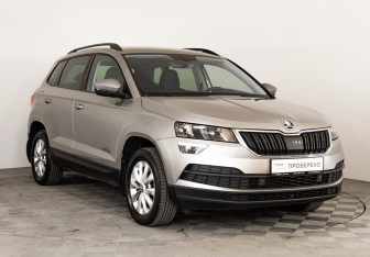 Подержанный автомобиль Skoda Karoq 2020 года (3 фото)