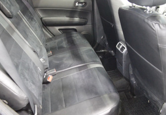 Подержанный автомобиль Nissan X-Trail 2011 года (13 фото)