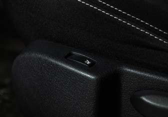 Подержанный автомобиль Renault Duster 2015 года (18 фото)