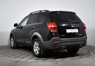 Подержанный автомобиль Chevrolet Captiva 2014 года (7 фото)