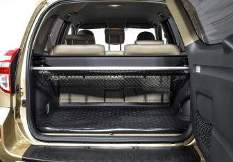 Подержанный автомобиль Toyota RAV4 2011 года (18 фото)