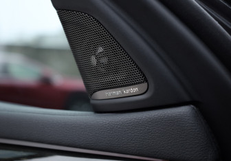 Подержанный автомобиль BMW X6 2018 года (15 фото)