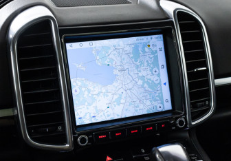 Подержанный автомобиль Porsche Cayenne 2013 года (21 фото)