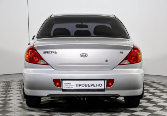 Подержанный автомобиль Kia Spectra Sedan 2009 года (6 фото)